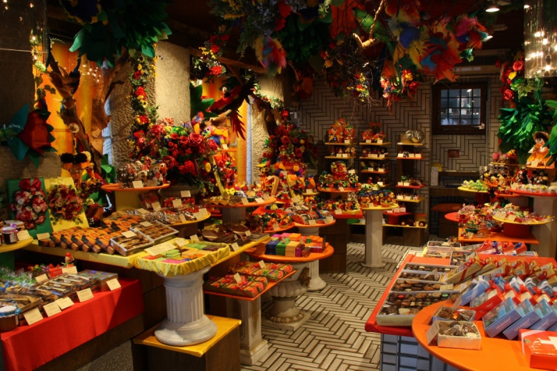 vente-ANDON-min_candy_store_chocolate_shop_chocolate_switzerland-393515